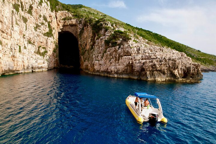 Vlore Private Boat Tour to Haxhi Ali Cave & Karaburun Beach