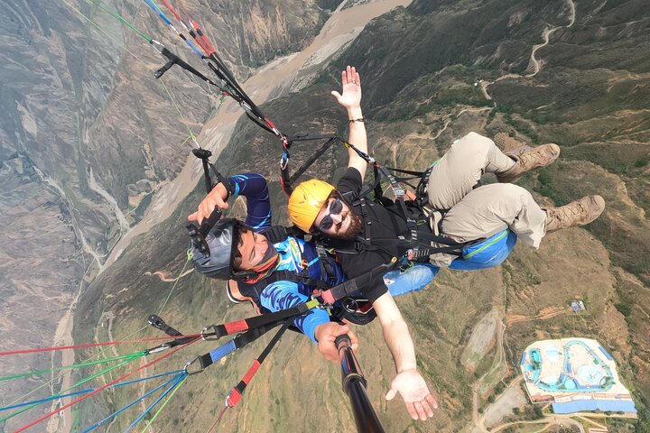 Paragliding in the grand canyon of chicamocha