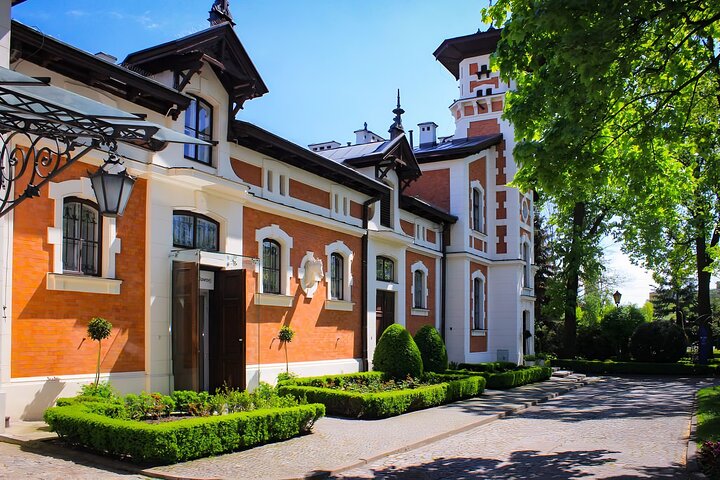 Unique Gems of Lodz - Private Walking Tour