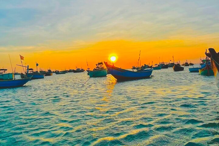 Mui Ne Food Tour | Enjoy the Real Local Taste & Stunning sunset
