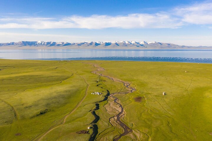 2-Days in Song Kul Lake as Nomad - horseback riding & Yurt stay