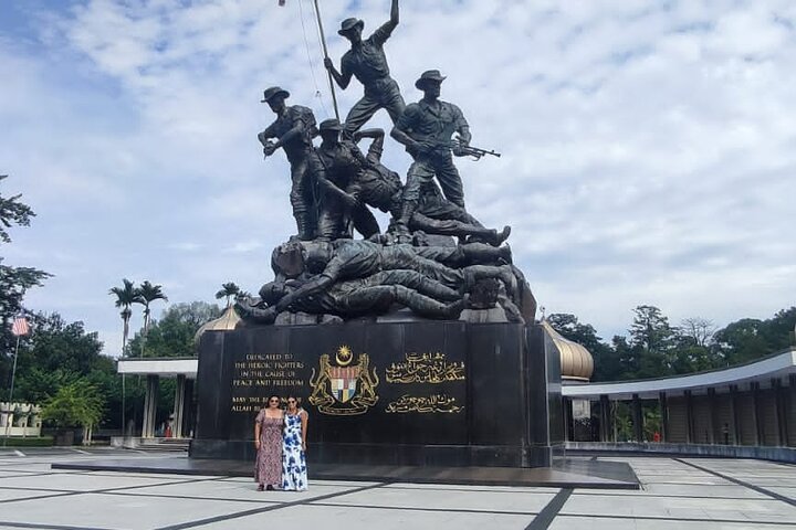 Kuala Lumpur International Airport Layover Tour
