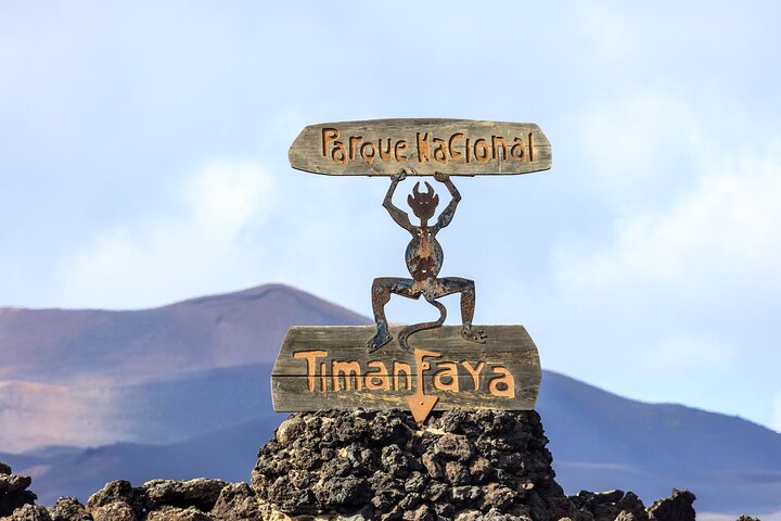 Lanzarote Volcano Half Day Tour with BBQ