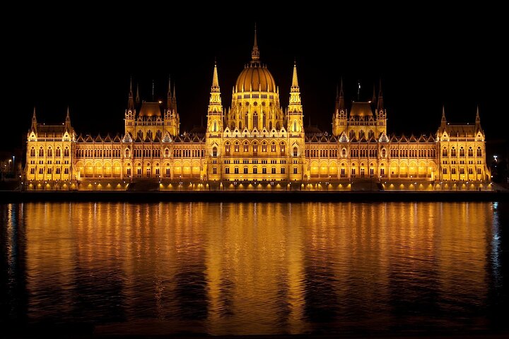 Romantic Private tour in Sopron for couples