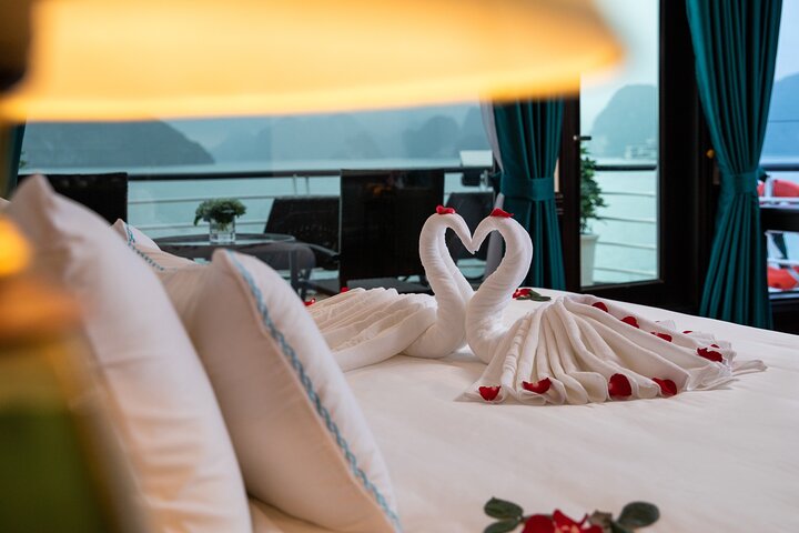 2-Day Luxury Halong & Lan Ha Bay Aspira Cruise from Hanoi