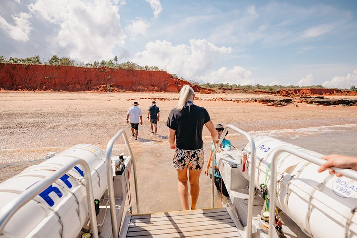 DINOSAUR ADVENTURE CRUISE - With Beachside Tapas and Cocktails