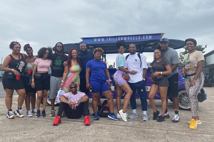 Explore Houston’s Hip Hop Culture on a 100% Motorized Party Bike