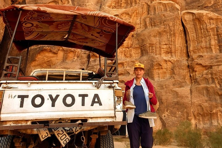 Full day Jeep Tour in Wadi Rum desert
