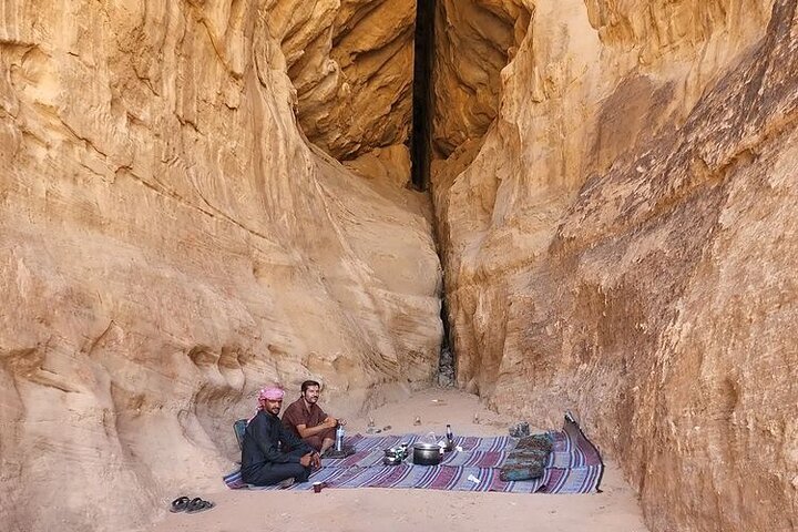 Full day Jeep Tour in Wadi Rum desert