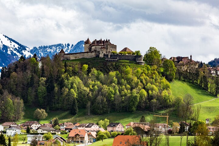 Gruyères Village, Cheese & Chocolate Day Tour from Bern