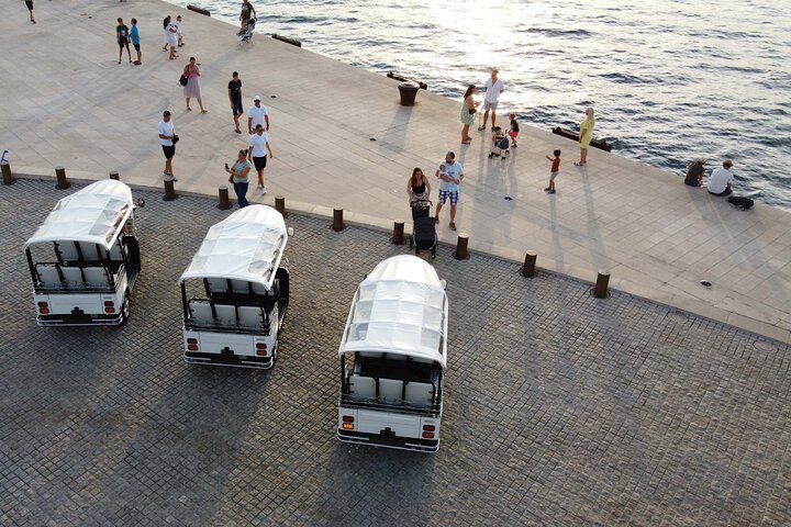 Zadar: City and Wine Tour in Zadar with Eco Tuk Tuk