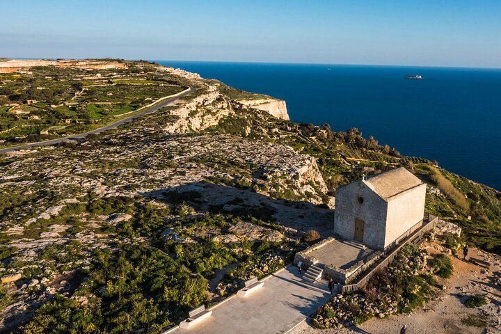 Mdina, Dingli Cliffs and San Anton Gardens Half-Day Guided Tour