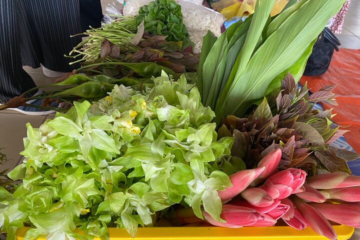 Indigenous Home Cooking Class with Market Tour