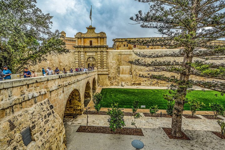 Mdina and Highlights of Malta Full Day Guided Tour Incl. Lunch and Transfers