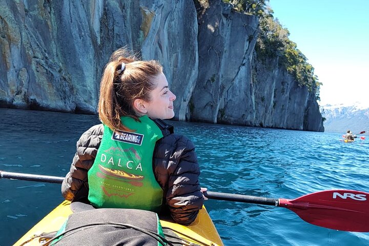 Guided Half Day Kayak Tour with Picnic in Villa la Angostura