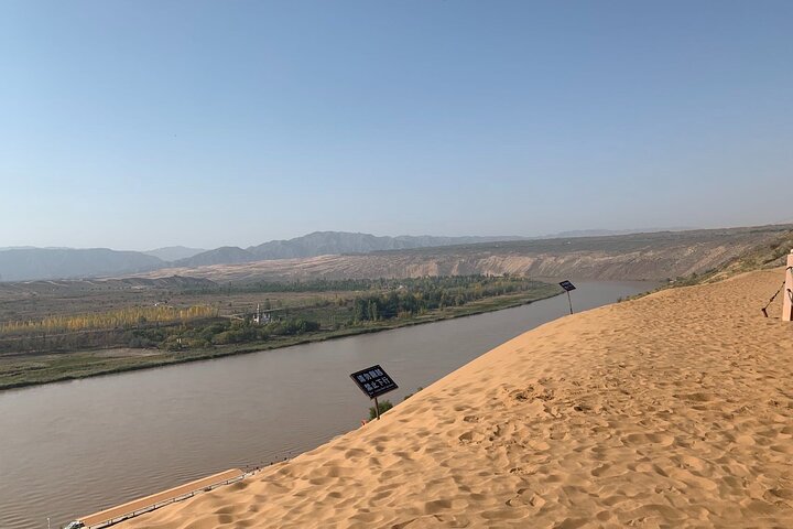 Private Day Tour to Shapotou Desert from Yinchuan