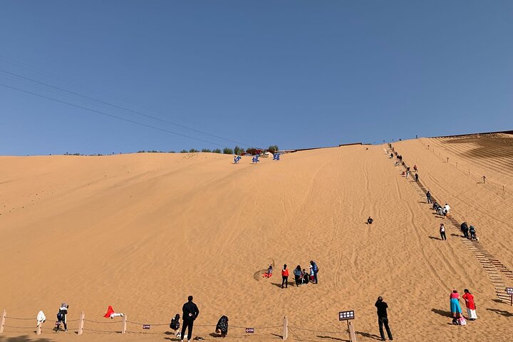Private Day Tour to Shapotou Desert from Yinchuan
