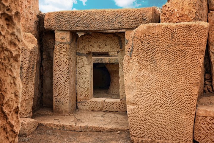 Prehistoric Temples and Highlights of the South Full-Day Tour
