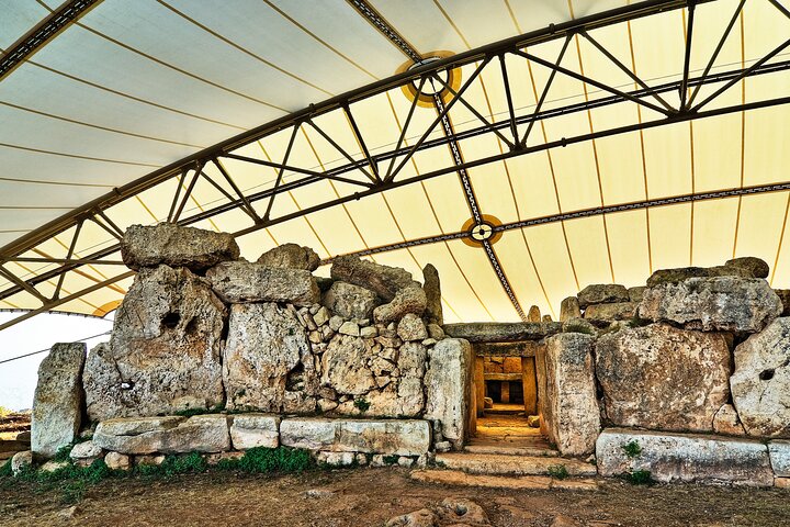 Prehistoric Temples and Highlights of the South Full-Day Tour