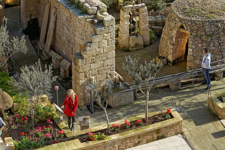 Prehistoric Temples and Highlights of the South Full-Day Tour