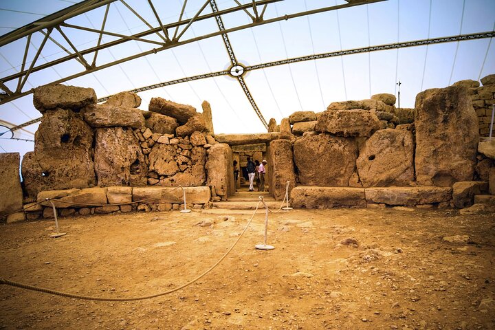 Prehistoric Temples and Highlights of the South Full-Day Tour