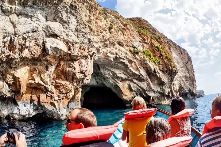Prehistoric Temples and Highlights of the South Full-Day Tour