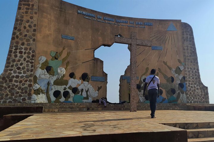 Private Full-Day Cultural Tour in Cotonou Ganvie and Ouidah