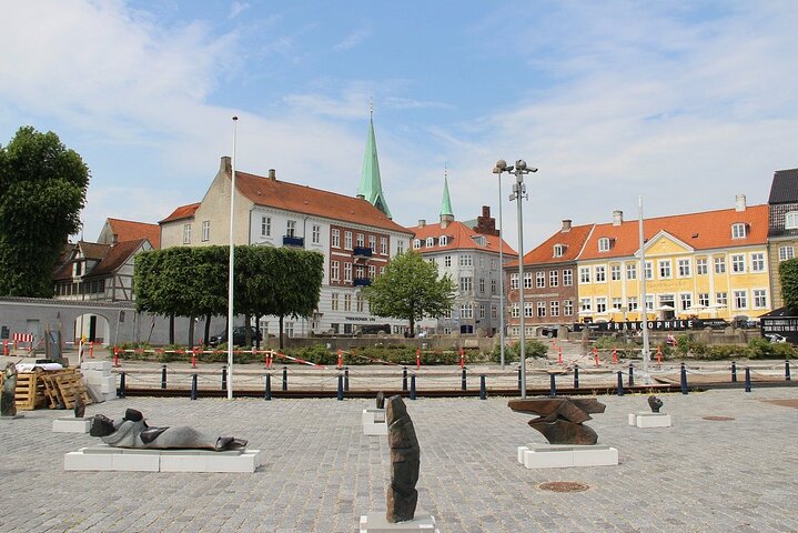 Private Romantic Walking Tour in Helsingør Historic Heritage