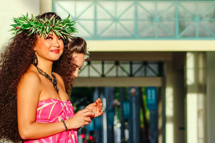 Oahu: Ka Moana Lūʻau at Aloha Tower – Oceanfront Luau Show