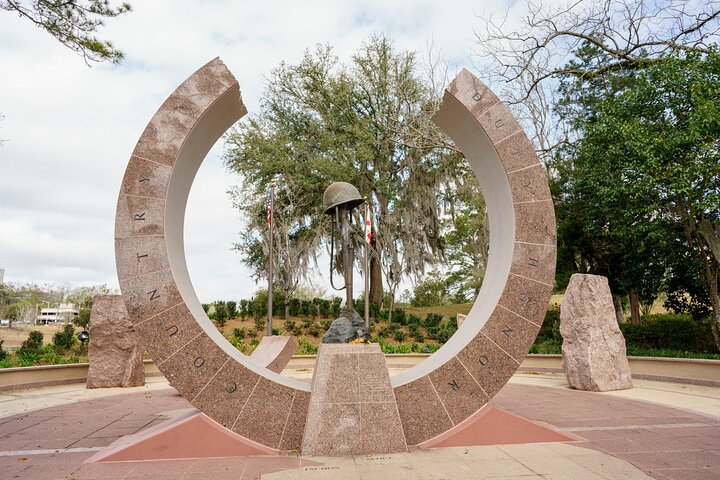 Tallahassee Tranquility: A Scenic Private Walking Tour