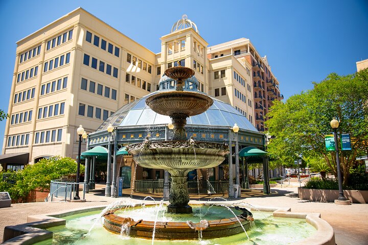 Love Tales of Tallahassee- A Private Walking Tour