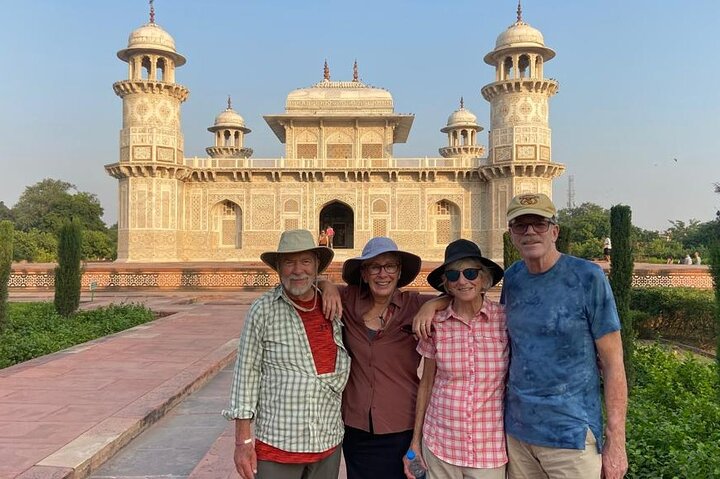 Taj Mahal Day Tour from Delhi by Superfast Train - TOP RATED TOUR