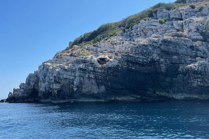 Vlore Speedboat Tour to Sazan Island & Haxhi Ali Cave