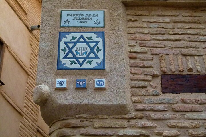 Private Shalom Jewish Tour of Toledo. Pickup option in Madrid