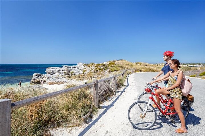 Rottnest Island Round Trip Ferry from Fremantle
