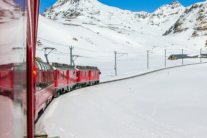 Bernina Red Train Experience by train from Lecco - Varenna