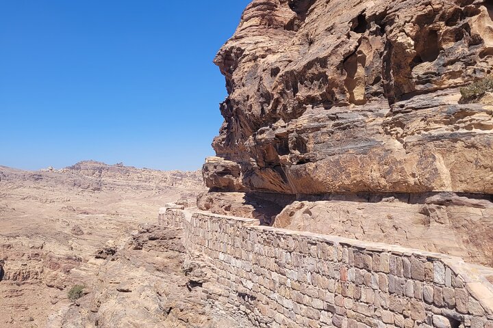 Private Petra Back Entrance Tour with Guide .