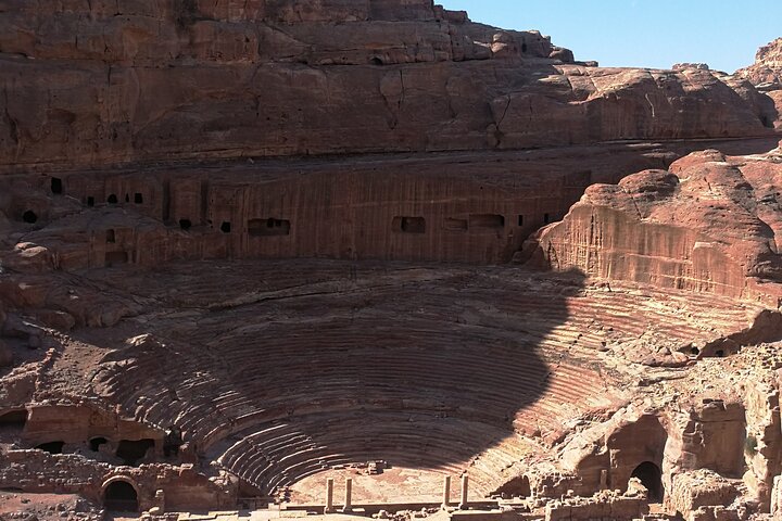 Private Petra Back Entrance Tour with Guide .
