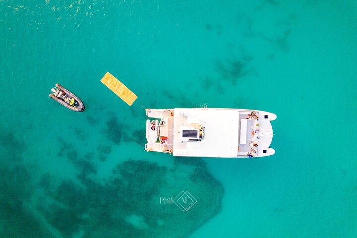 Boomerang’s Best of Anguilla: Swim with Turtles Adventure