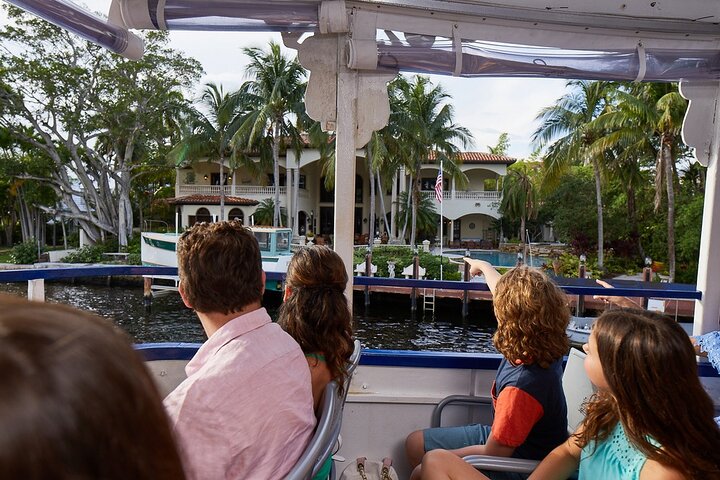 Jungle Queen Riverboat 90-Minute Narrated Sightseeing Cruise in Fort Lauderdale