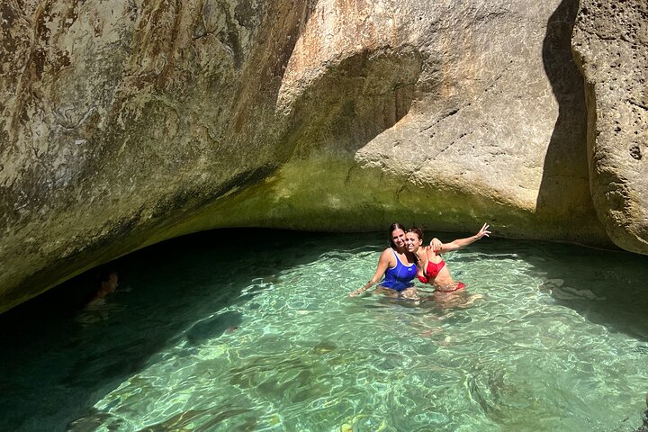 Blue Cave & Grama Bay Full Day Guided Boat Tour
