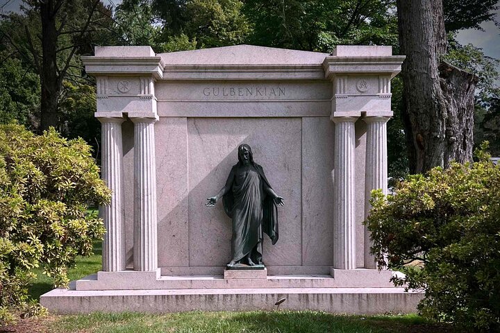 Woodlawn Cemetery: A Self-Guided Audio Tour of Gilded Age Art and Architecture