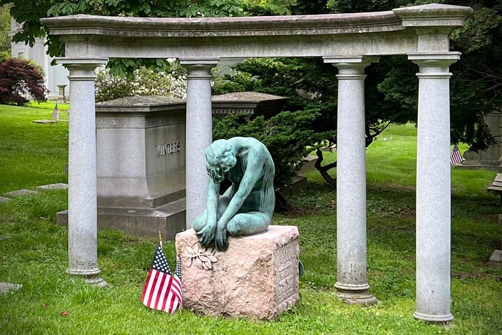 Woodlawn Cemetery: A Self-Guided Audio Tour of Gilded Age Art and Architecture