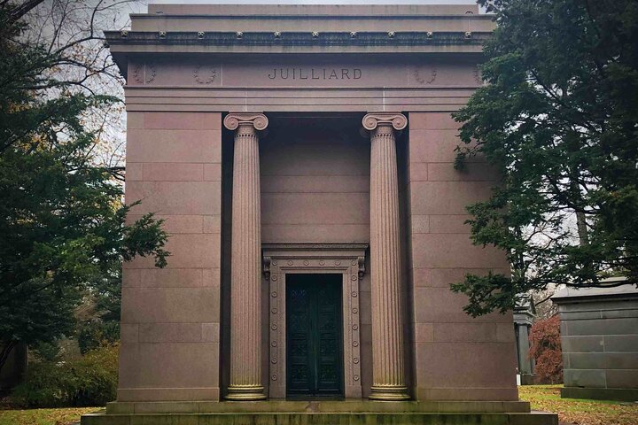 Woodlawn Cemetery: A Self-Guided Audio Tour of Gilded Age Art and Architecture