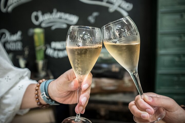 The Connoisseurs from Epernay (Private Half day Champagne Tour)