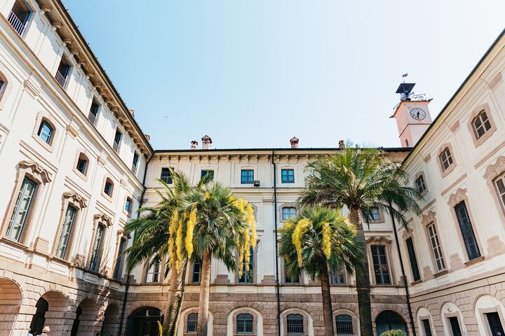 Stresa: 1-Day 3 Borromean Islands Hop-On Hop-Off Boat Tour