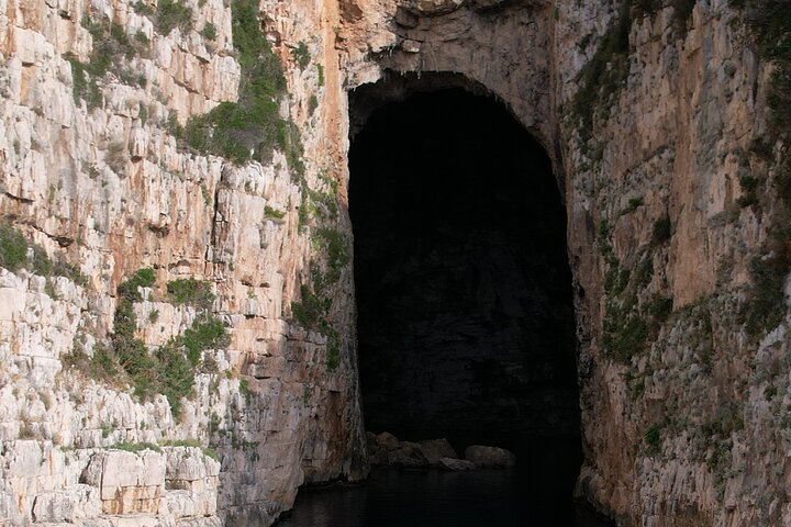Vlore Private Boat Tour Blue Cave & Grama Bay Adventure