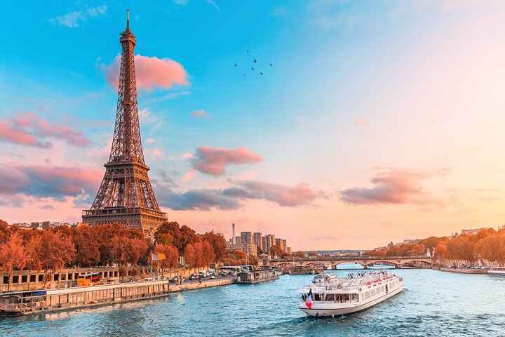 Deluxe Paris Shore Trip from Le Havre with Cruise & Packed Lunch