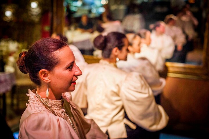 Maltese Traditional Dinner and Folklore Show with Transfers