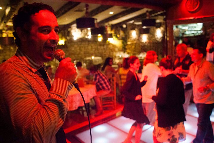 Maltese Traditional Dinner and Folklore Show with Transfers